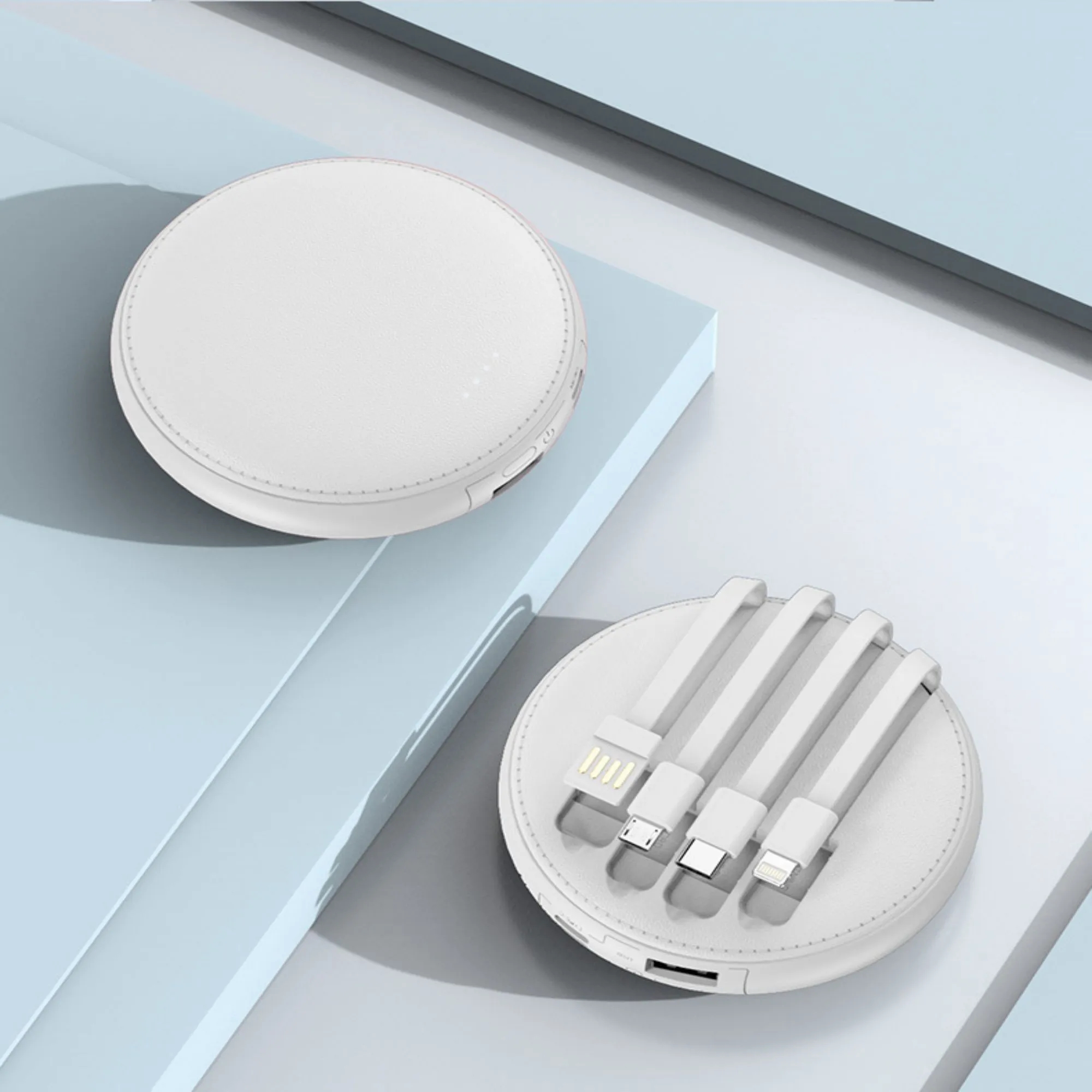 Mini Four-Wire Powerbank 1