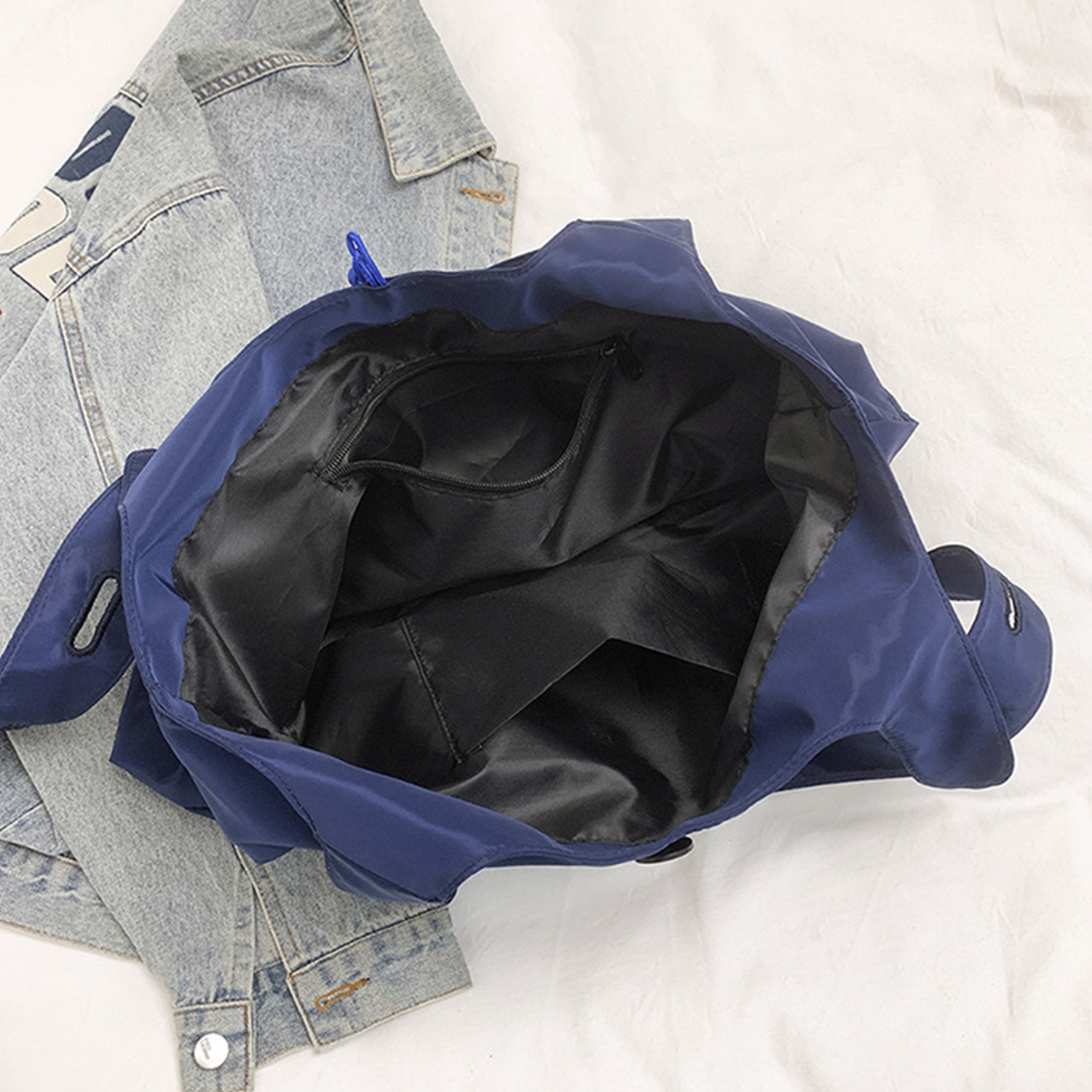 Lightweight Large Capacity Nylon Tote Bag, custom luggage with logo imprint 7