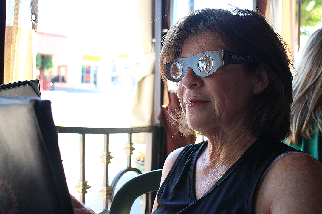 Reading Glasses +2.0 Magnification - FOCALEYES - Low Cost Eye Glasses 3