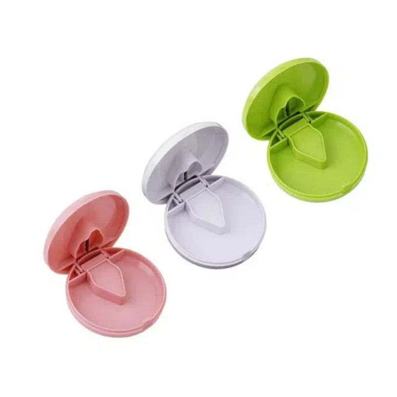 Tablets Travel Pill Case With Seal Division Medicine Grinding Splitter 2