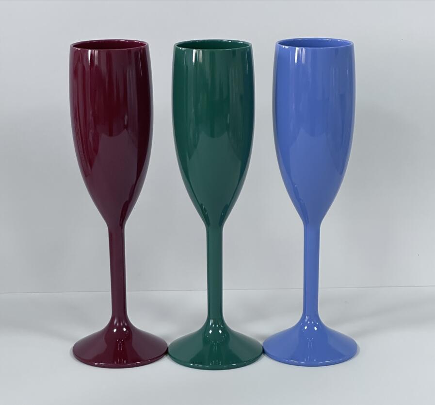 Plastic Champagne Flutes 3