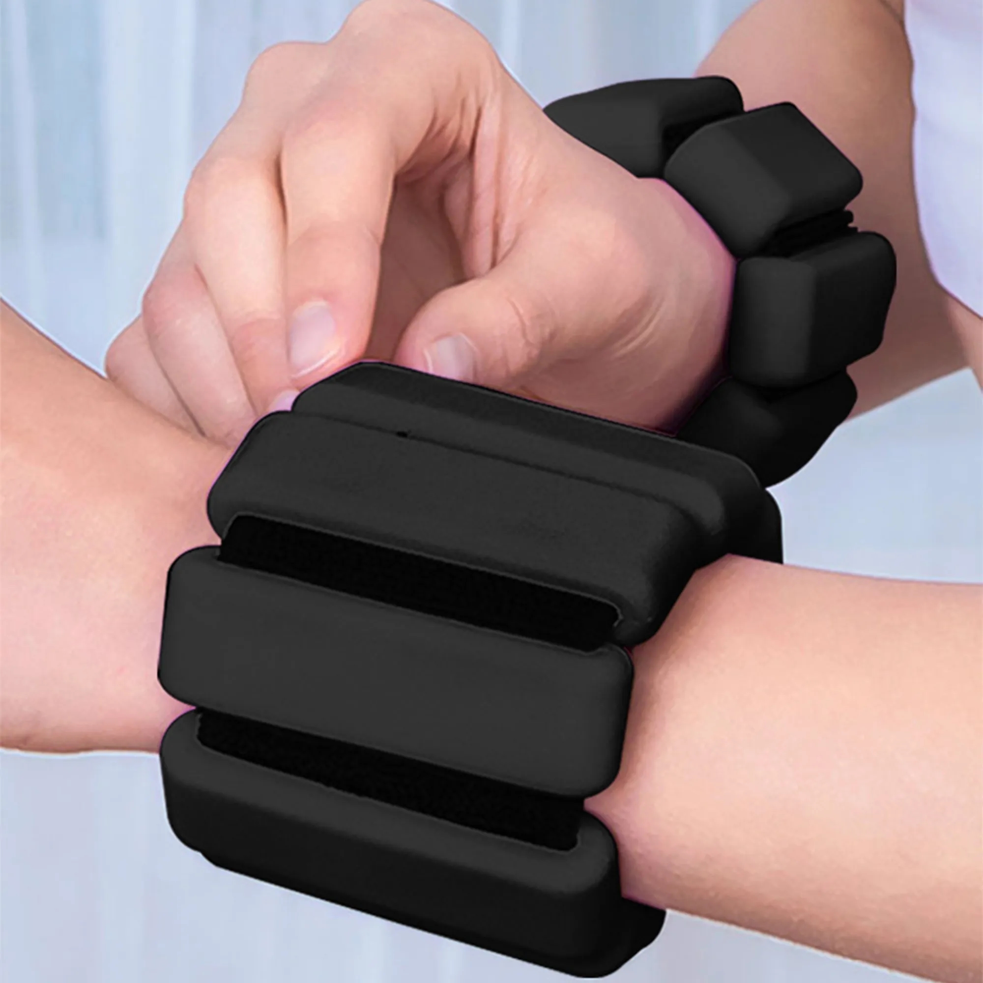 Adjustable Wearable Wrist And Ankle 2Lb Weights 3