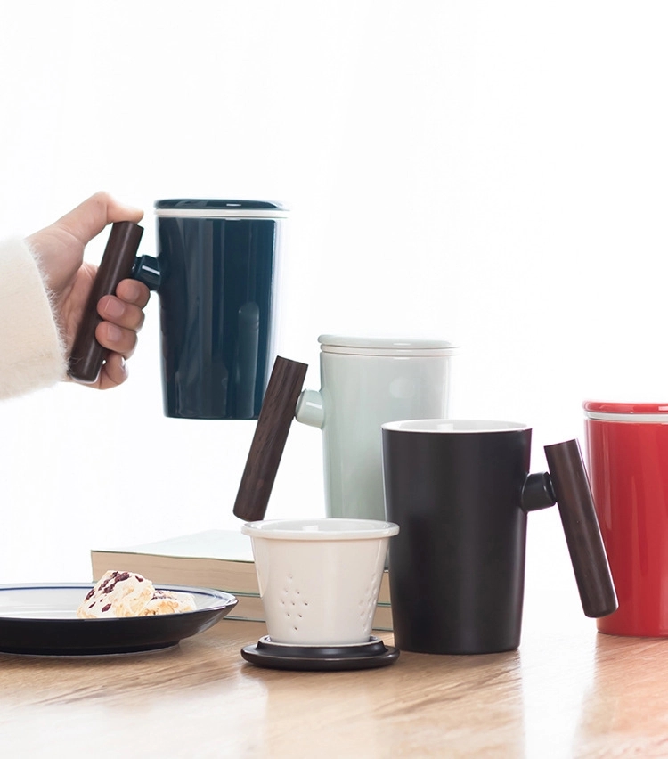 Wooden Handle Creative Water Cup with Lid 5