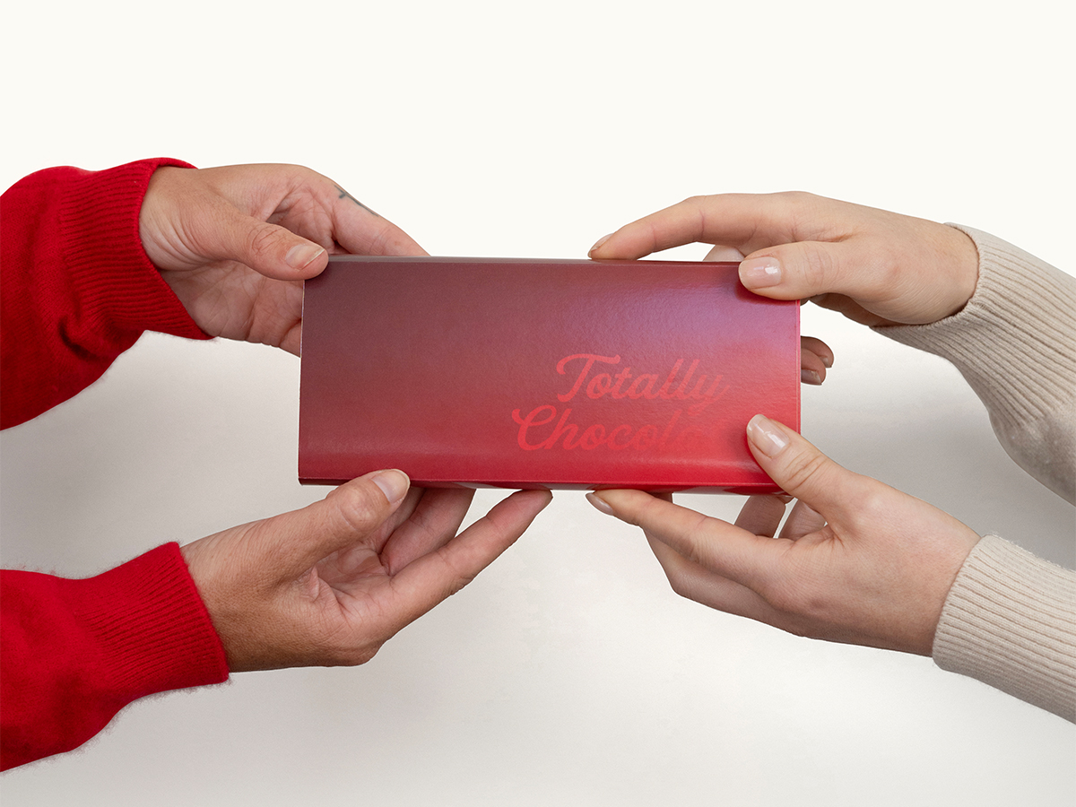 Grand Chocolate Storyteller with 9 Custom Engraved Chocolate Bars 9