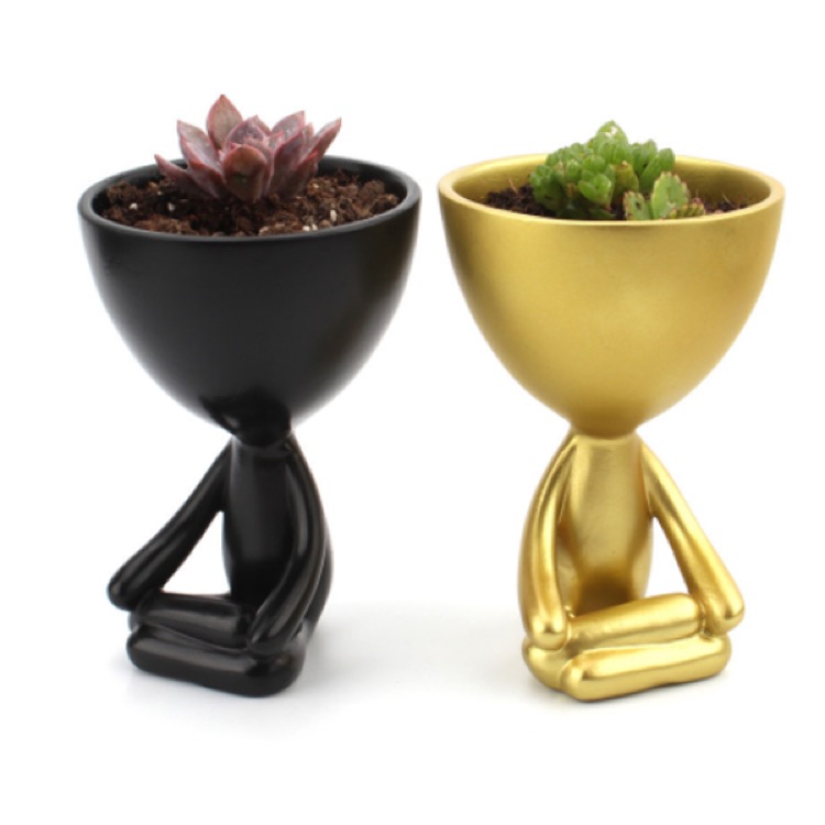Lilliputian Meditation Container 6