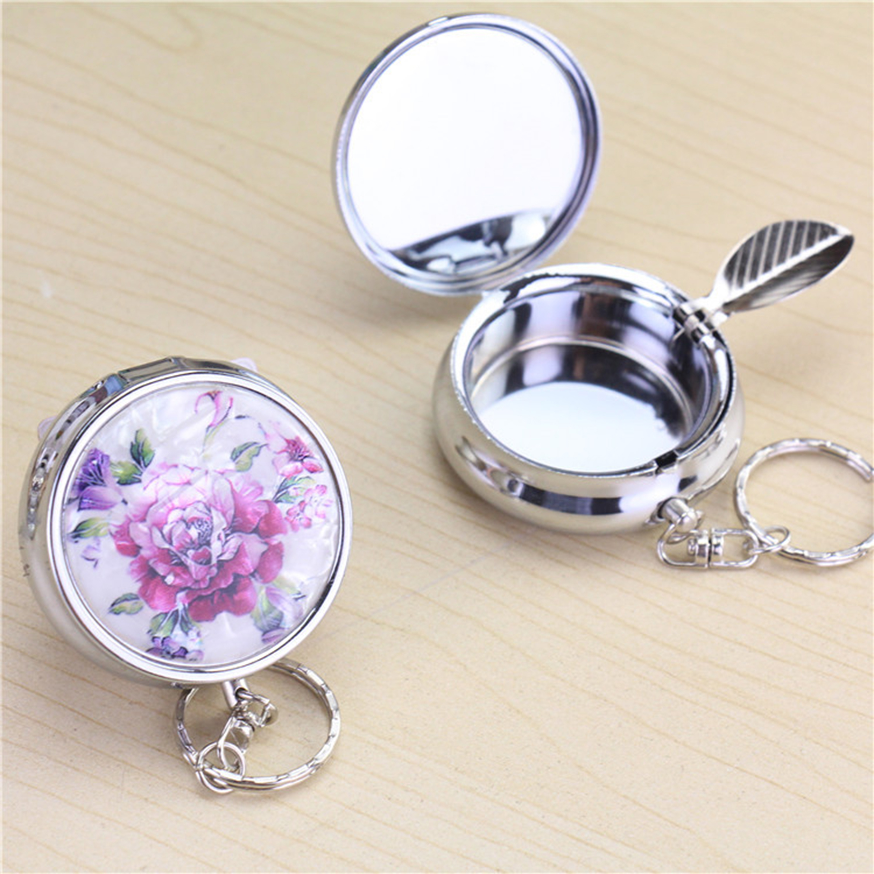 Metal Ashtray Key Chain Snuffer 1