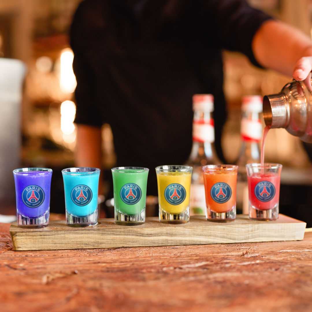Shot Glasses Set on Acacia - VividPrint™ 6