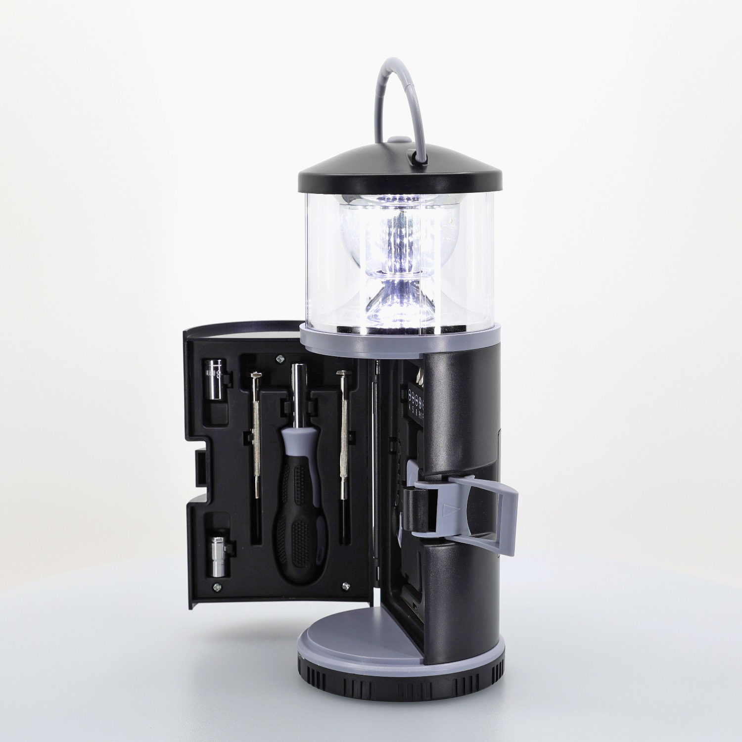 Lantern with Tool Set 31