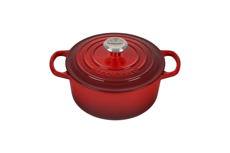 Le Creuset 4.5 Quart Round Dutch Oven 2