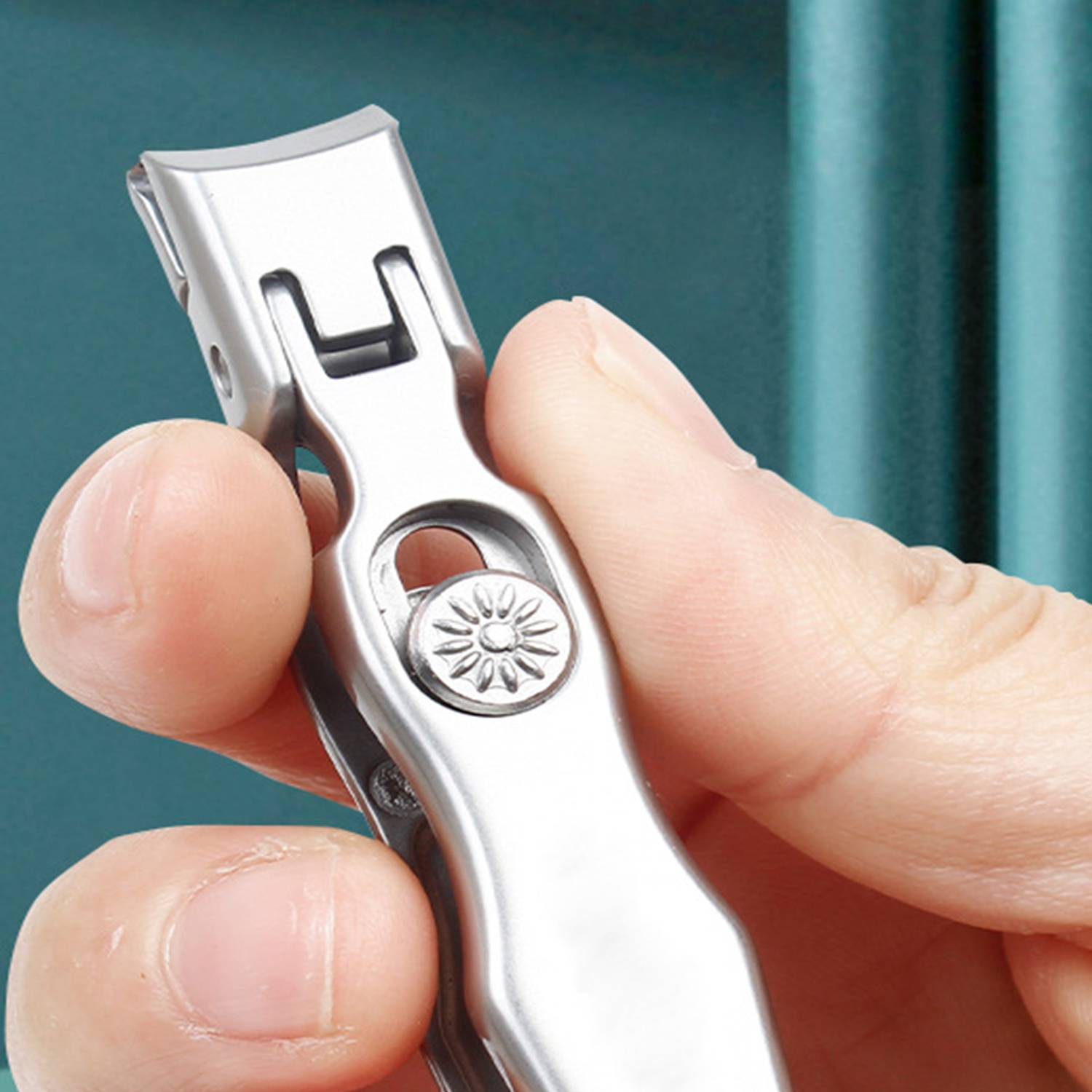 Stainless Steel Anti-Splash Nail Clippers 3