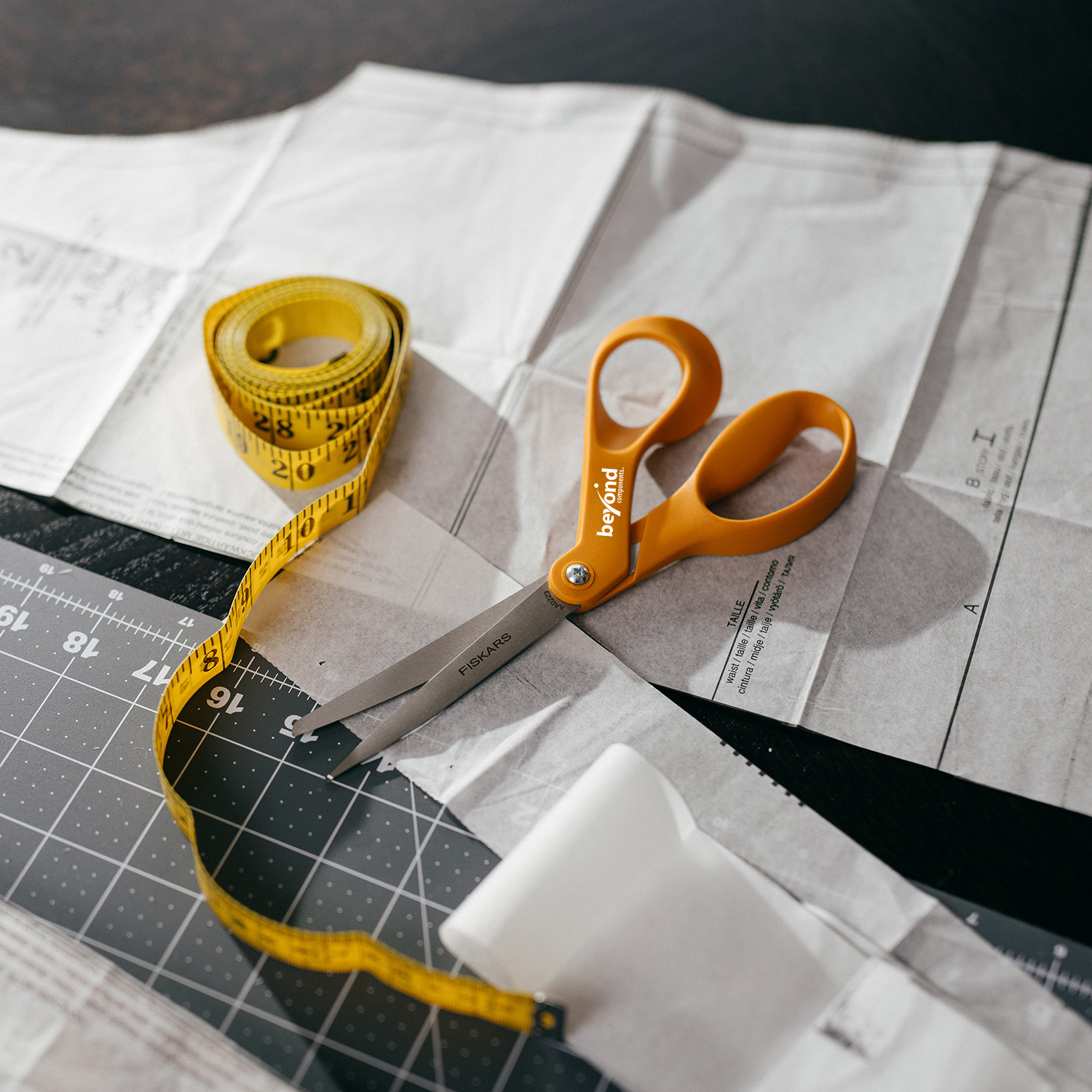 Fiskars® Original Orange-handled Scissors™ (8") 4