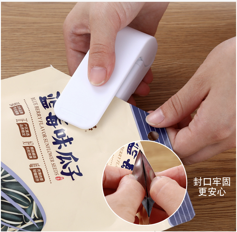 Hand Held Mini Plastic Vacuum Food Sealer 5
