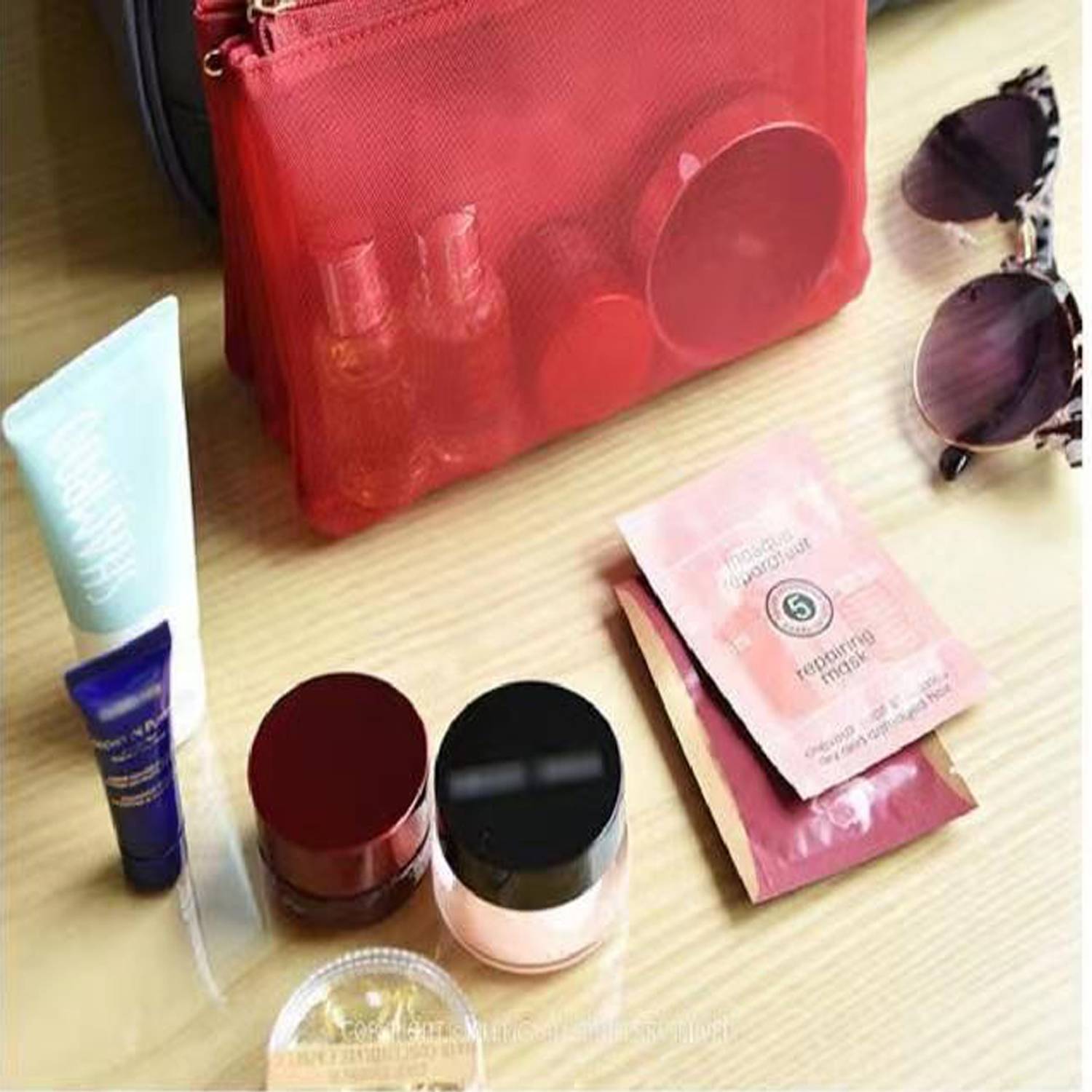 Makeup Product Organizing And Storage Portable Mesh Bag 3