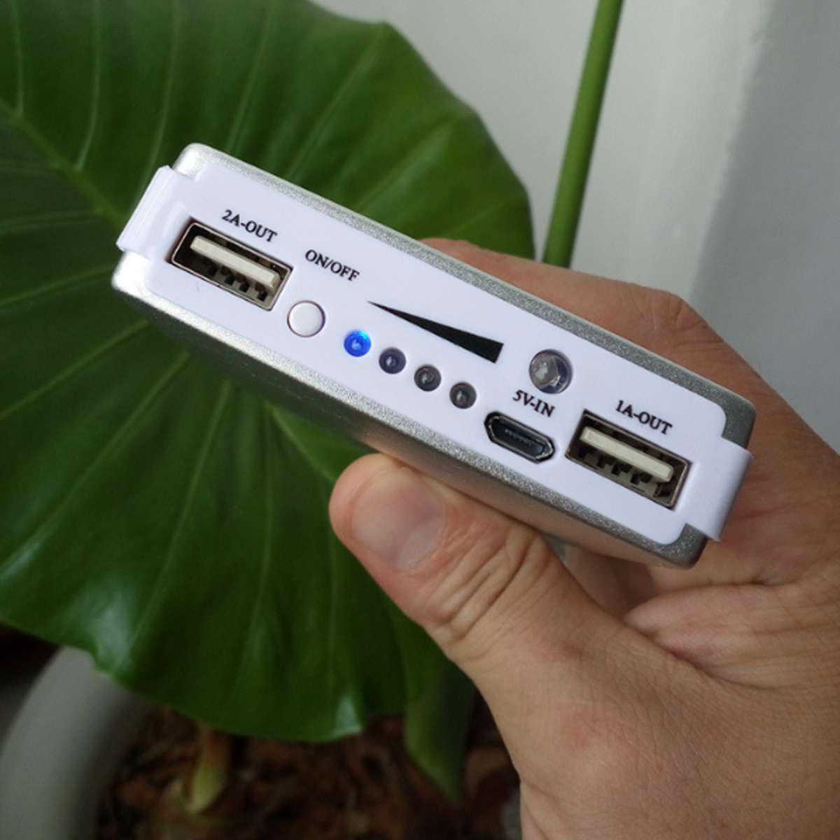Portable Solar Power Bank Charger with Solar Panel 5
