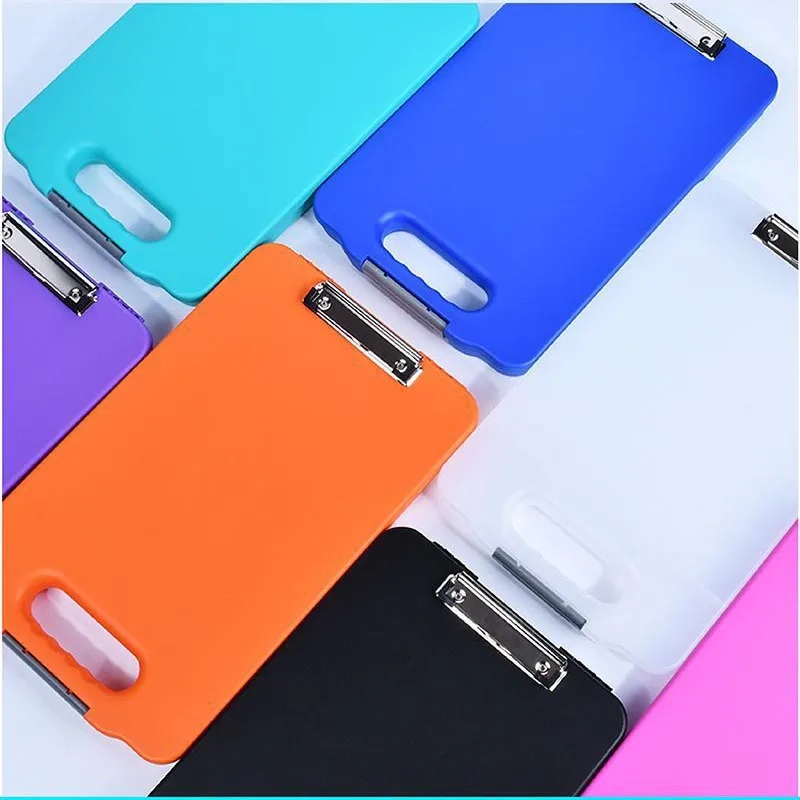 Storage Clipboard With Handle 3