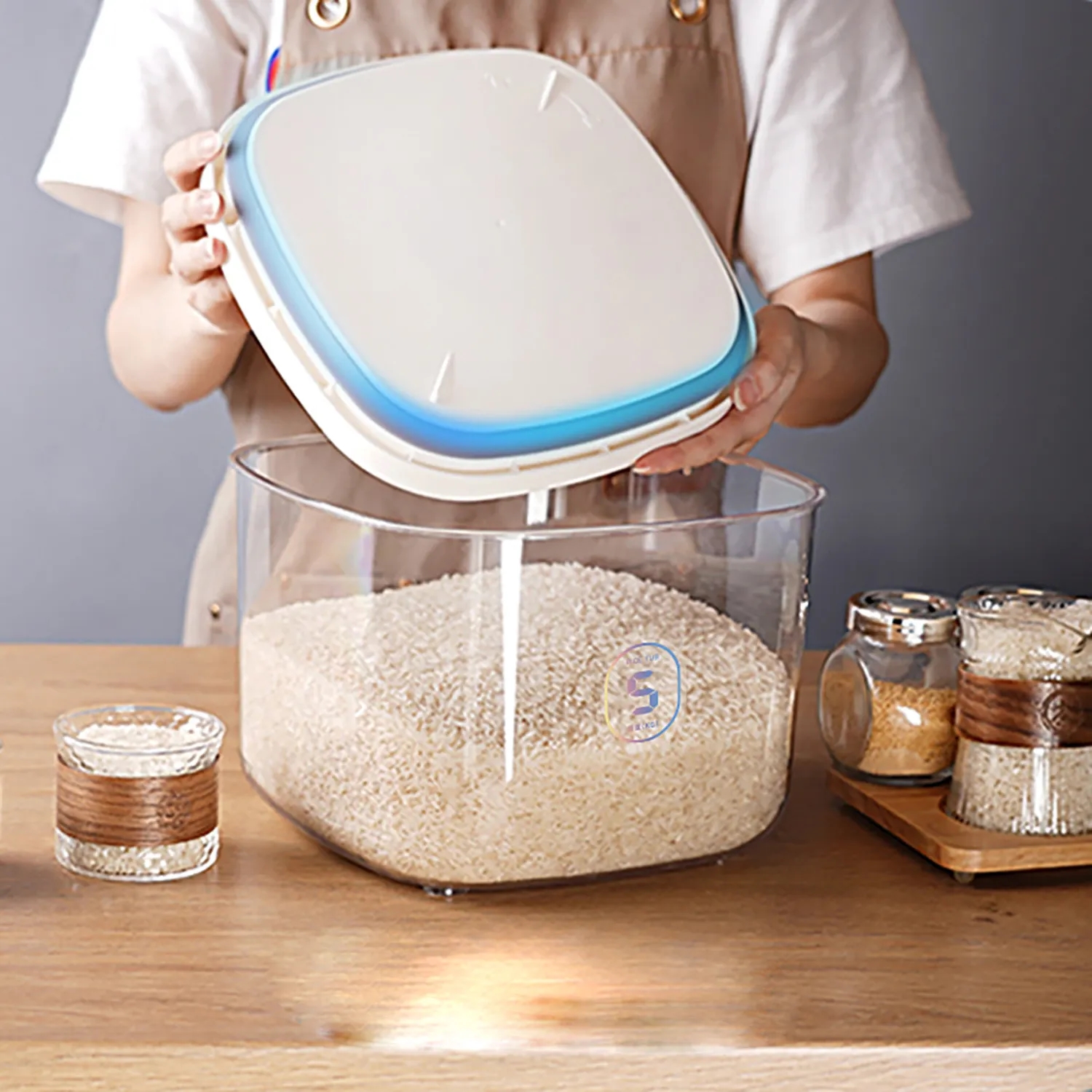 Pet Food Storage Container 2