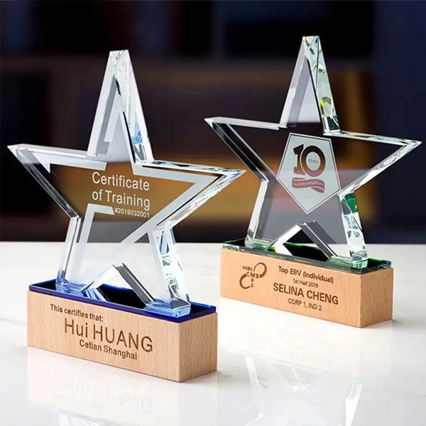 Crystal Star Award With Wooden Base 2