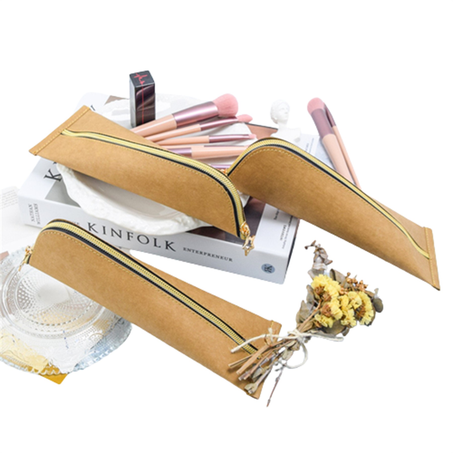 Washable Kraft Paper Cosmetic Zipper Bag 2