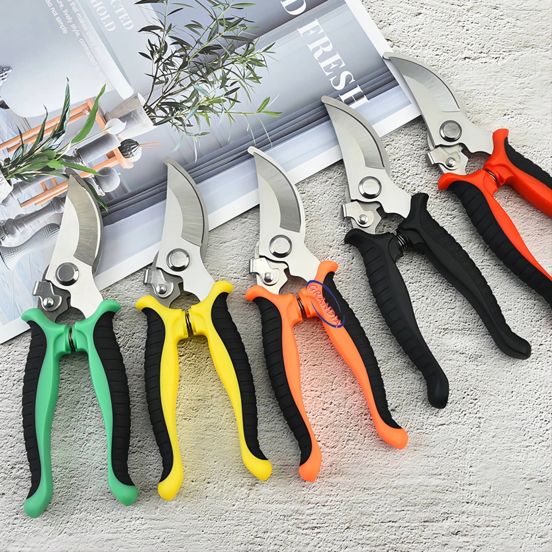 Gardening Scissor 2