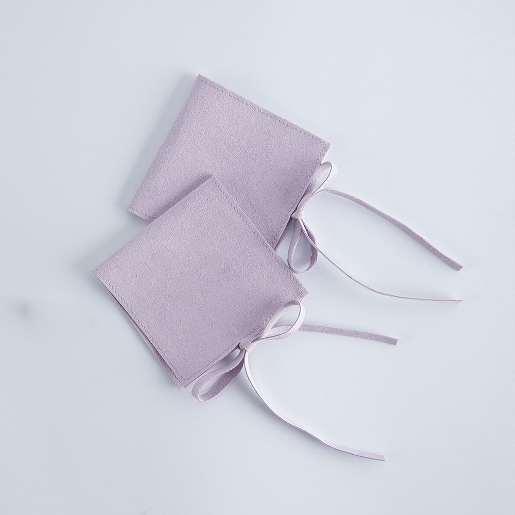 Elegant Jewelry Pouches 7