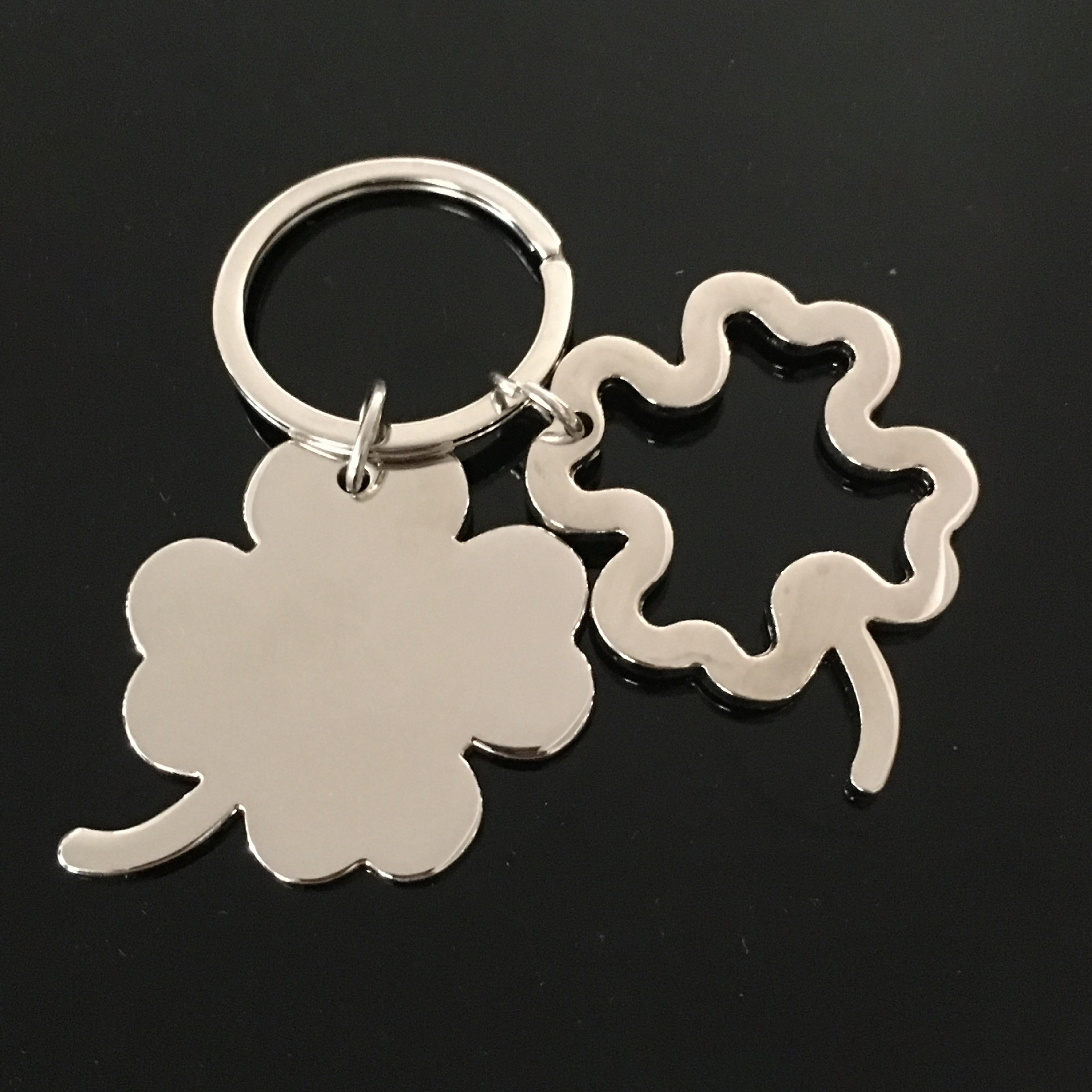 Creative Four-Leaf Clover Metal Key Ring 5