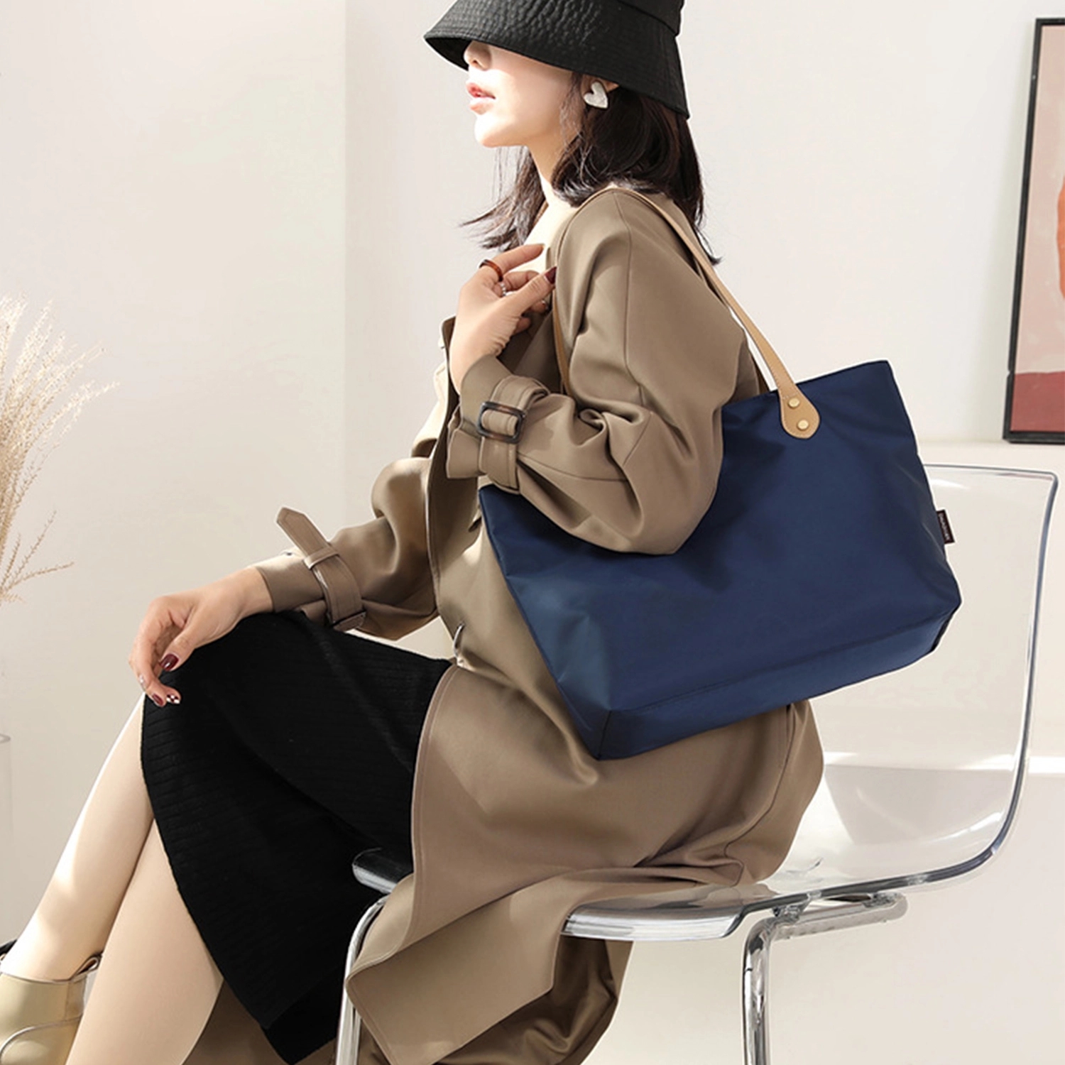 Female Nylon Handbag 2