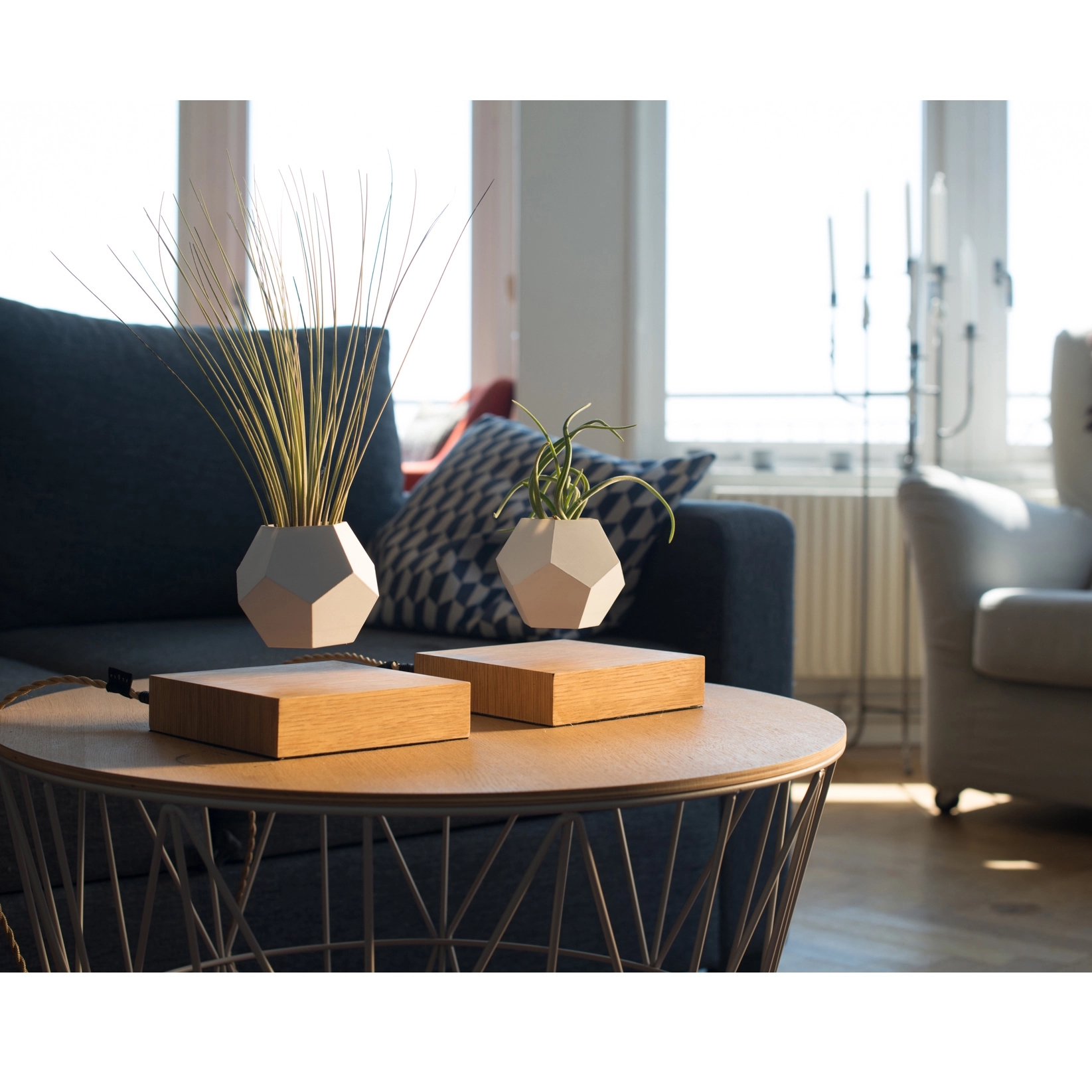 Magnetic Levitating Floating flower planter 11