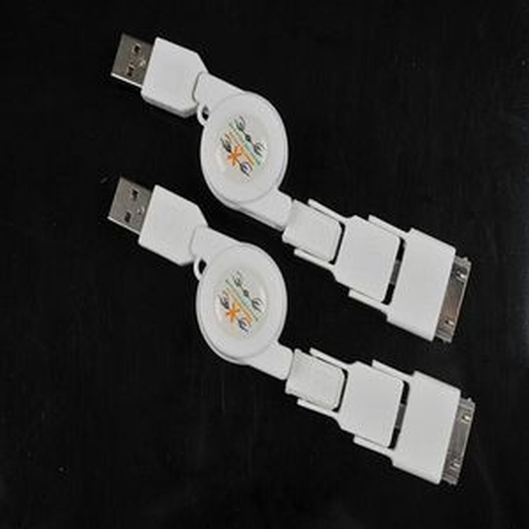 Phone USB Charger With Retractable Cord 1