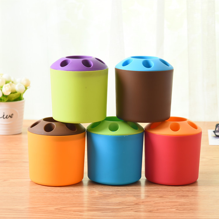 Multifunctional Toothbrush Holder 3