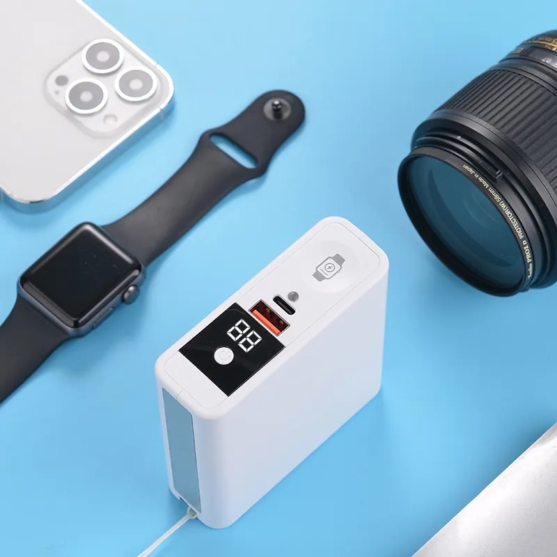 10000 mAh Wireless Charging Power Bank Built Plug & Cables 1