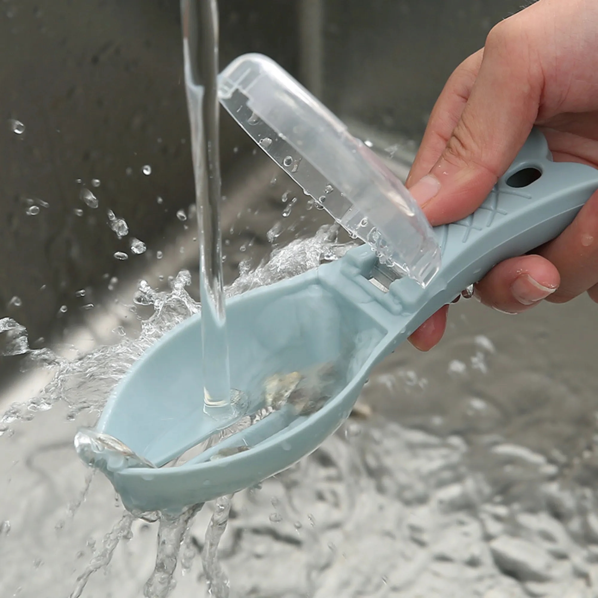 All-in-One Kitchen Tool: Fish Scaler, Grater and Peeler 8
