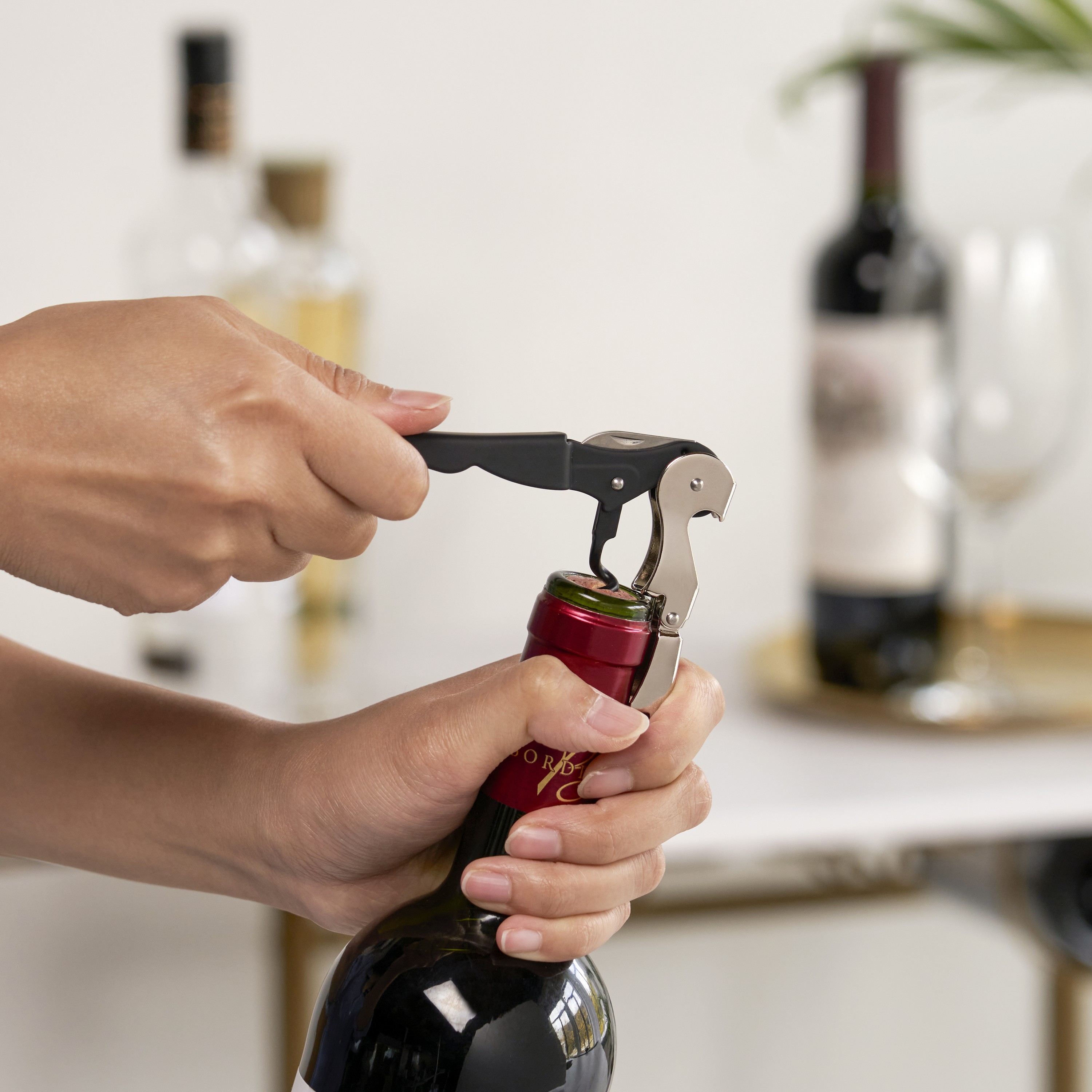Truetap™ Soft Touch Double Hinged Corkscrew 6