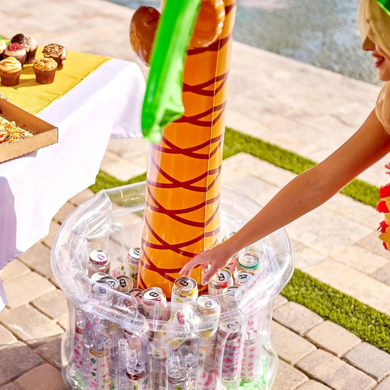 Inflatable Palm Tree Drink Cooler – Customized & Party-Ready 4