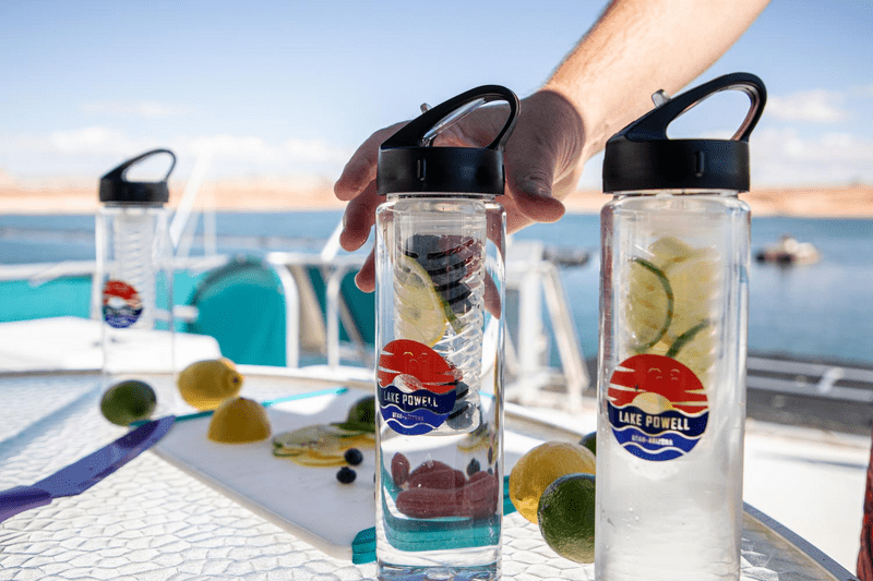 BAJA 25 oz. Fruit Fusion Bottle with Freedom Lid & Basket 15