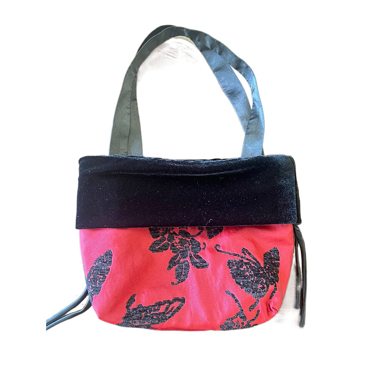 Woman's Velvet Drawstring Bag 14