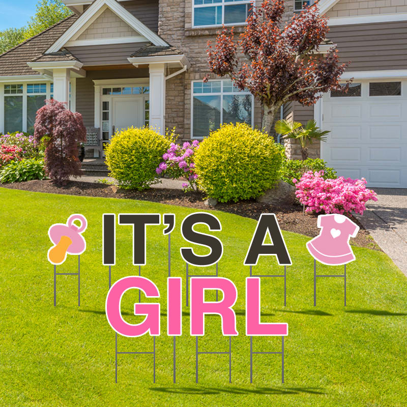 It's A Girl Yard Letters 2