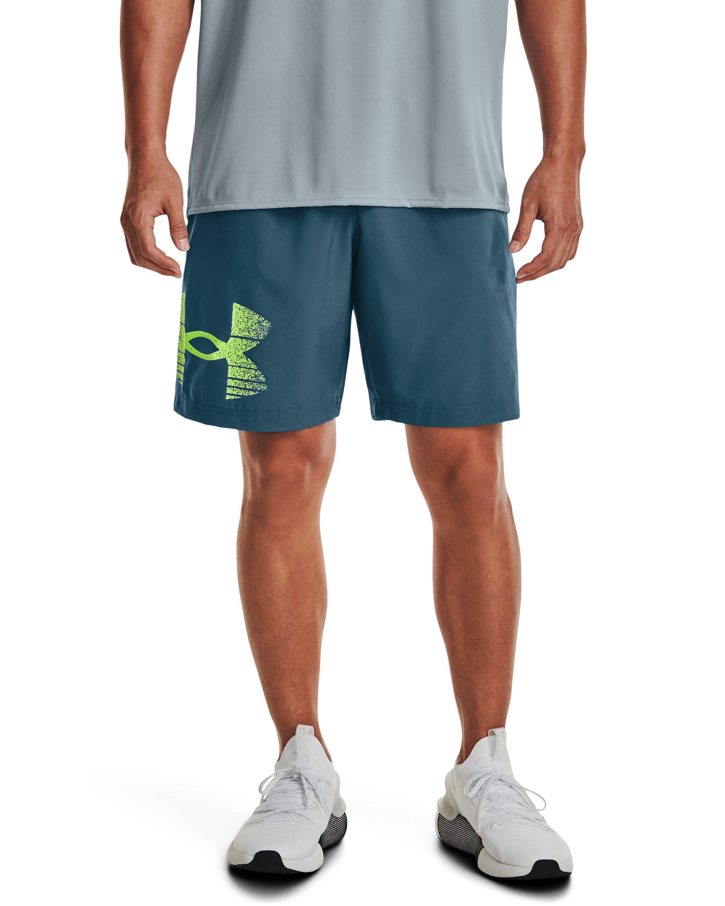 UA Tech Woven Graphic Men's 8.25 Shorts 11