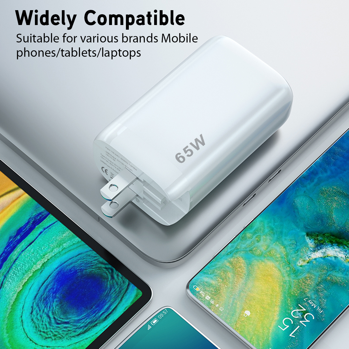 GaN 3-Port Power Adapter with Foldable Plug 2