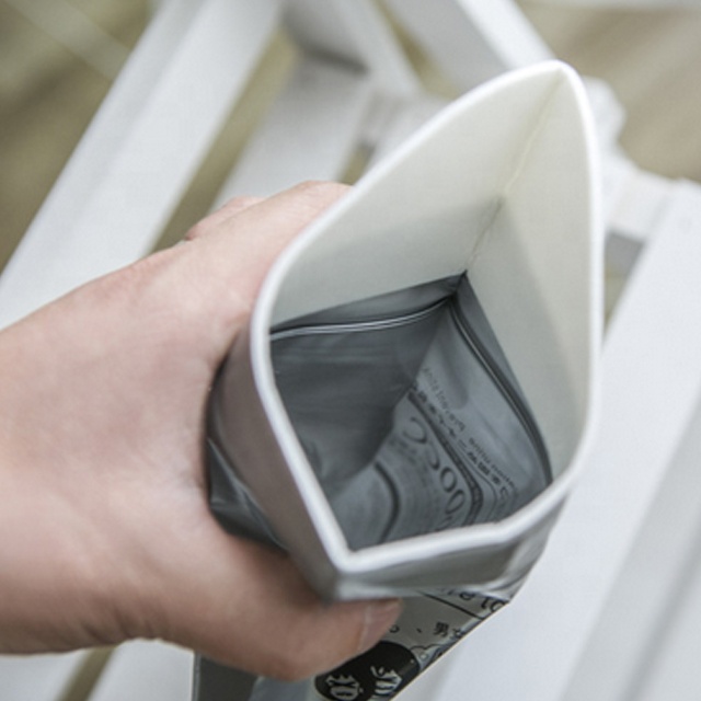 Disposable Gray Color Urine Bag 4