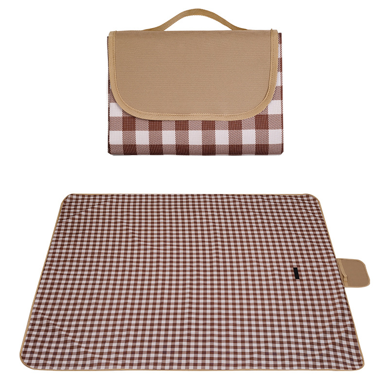 The Roll-up Picnic Blanket 2