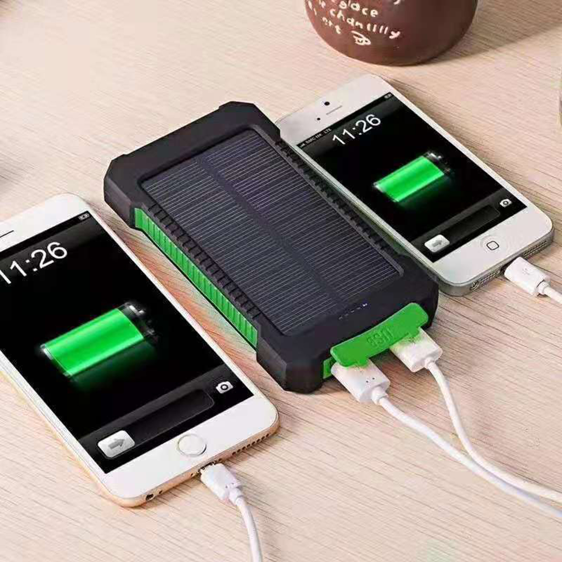 6000mAh Solar Charger With Carabiner 2