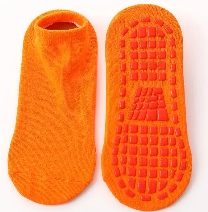 NON SLIP YOGA SOCKS 2