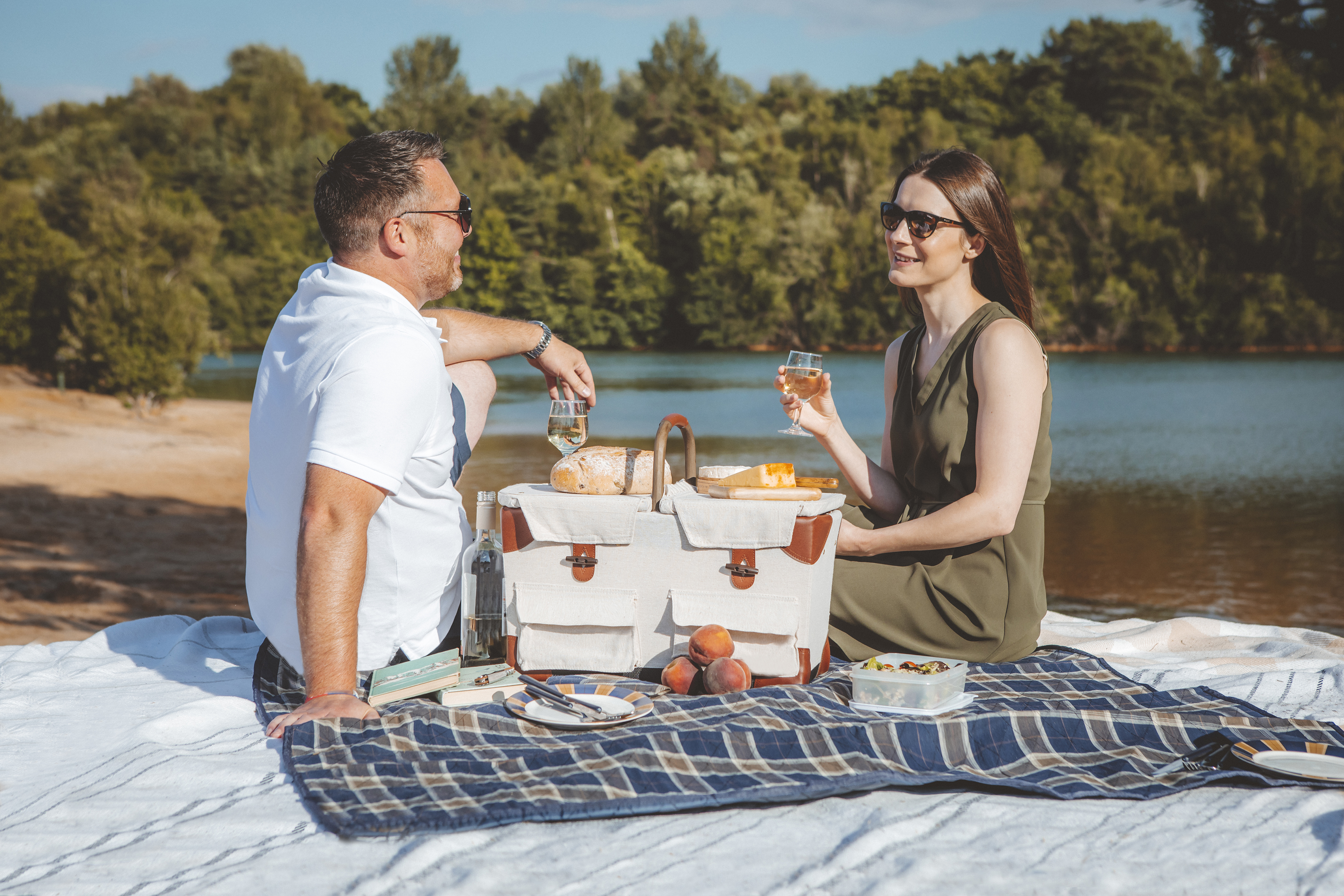 Pioneer Picnic Basket 4