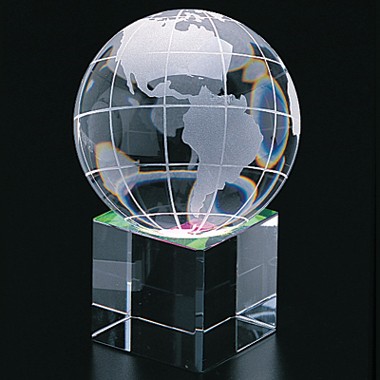 CRYSTAL GLOBE W/ REFLECTIVE BASE 2