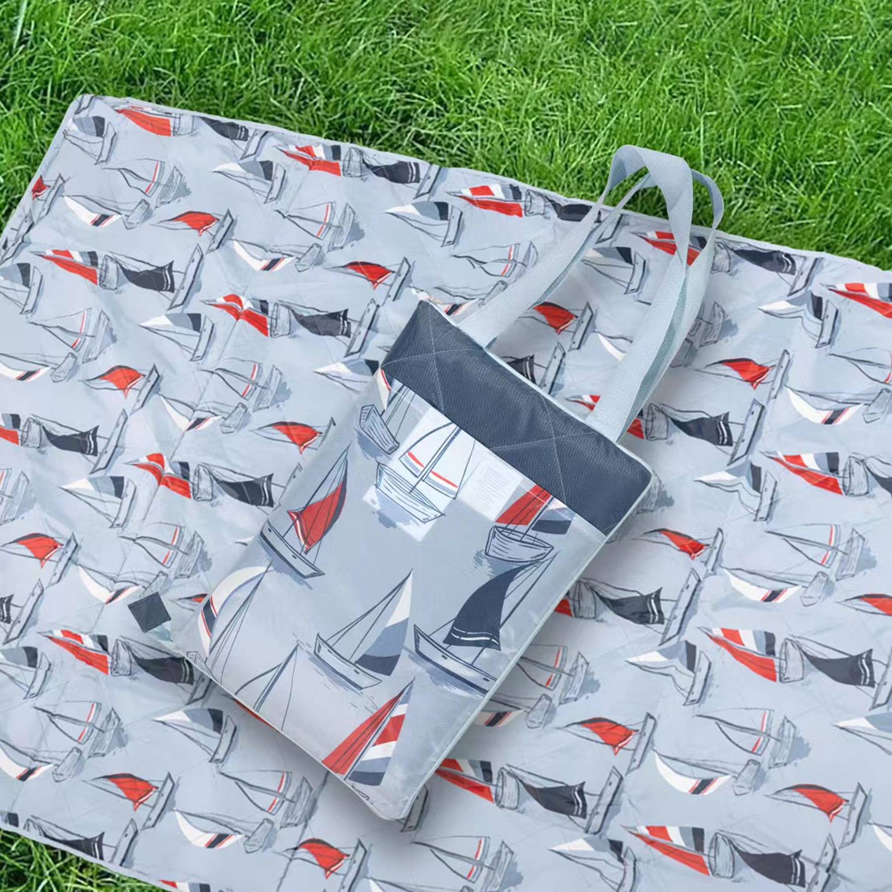 Extra Large Waterproof Foldable Picnic Mat With Bag 8