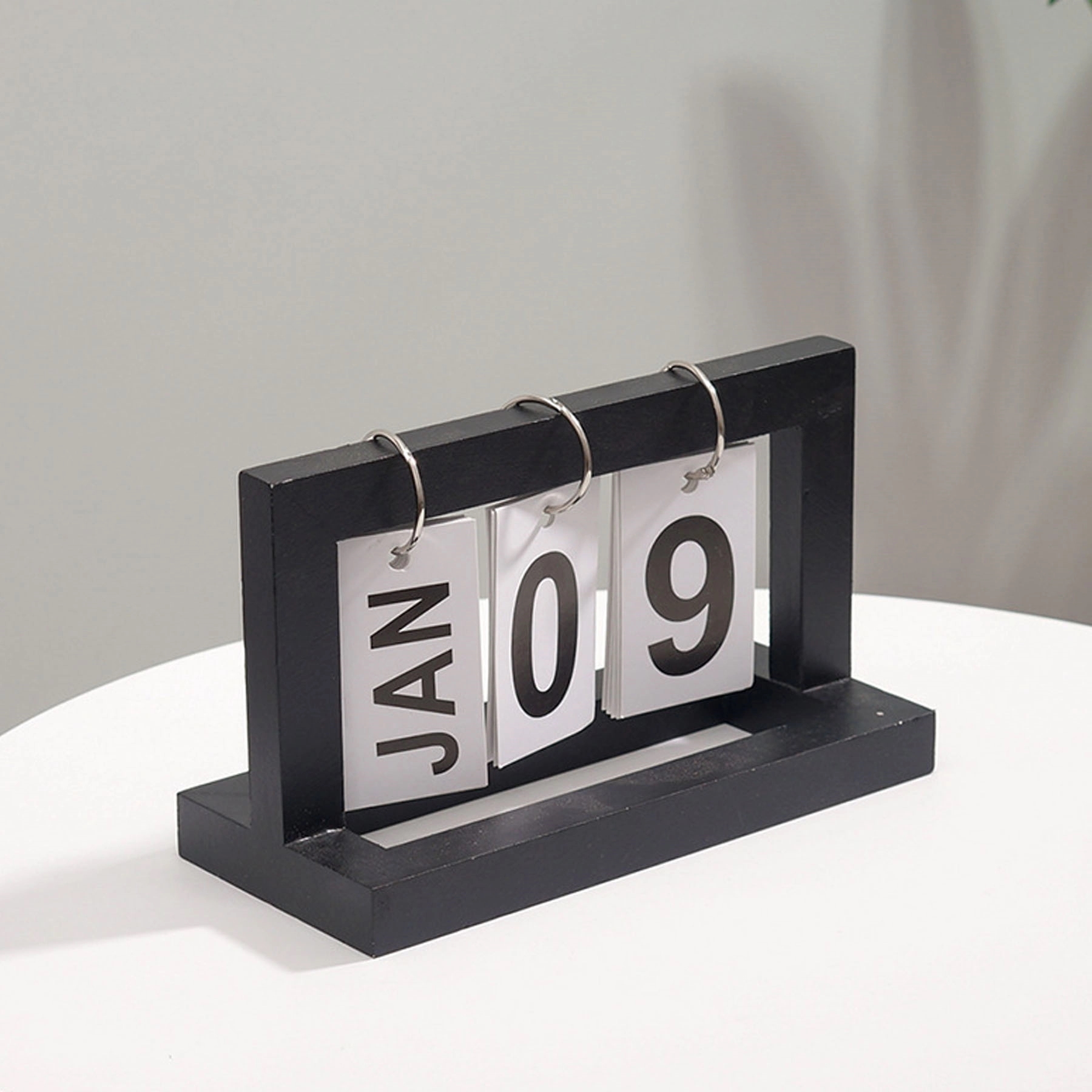 Wooden Manual Flip Desk Calenda 2