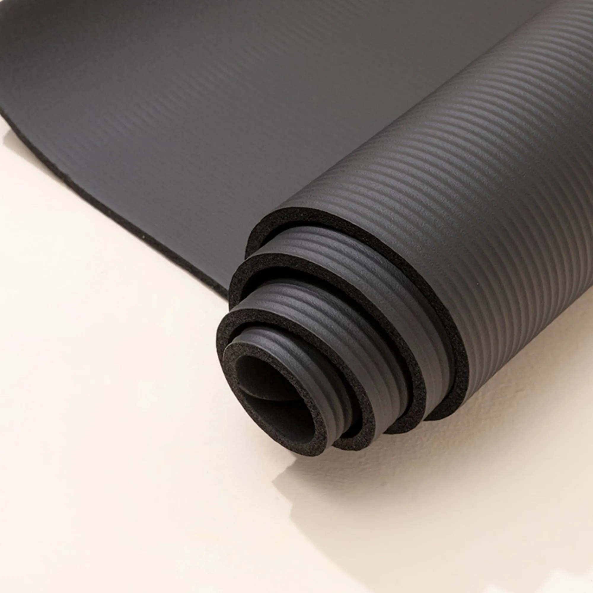 Thickened Non-slip Yoga Mat 7