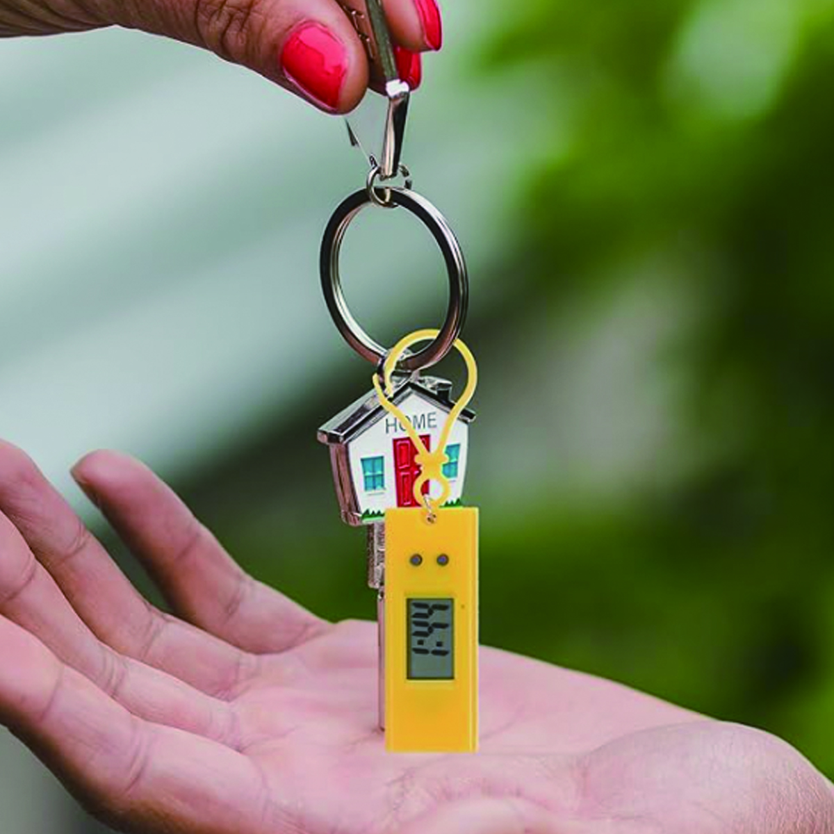 Mini Digital Keychain Watch with Clip for Students 4