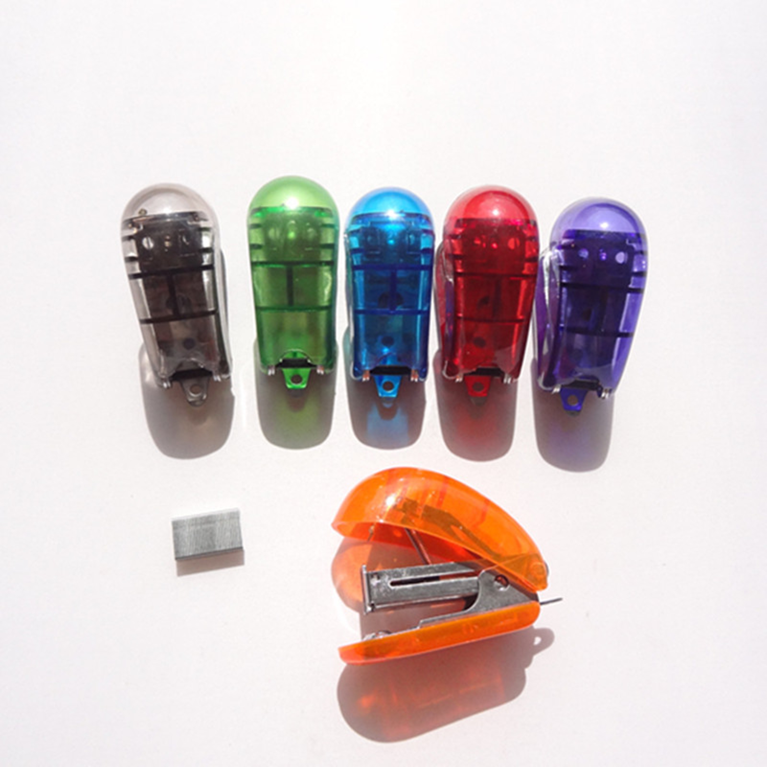 Mini Plastic Stapler 2