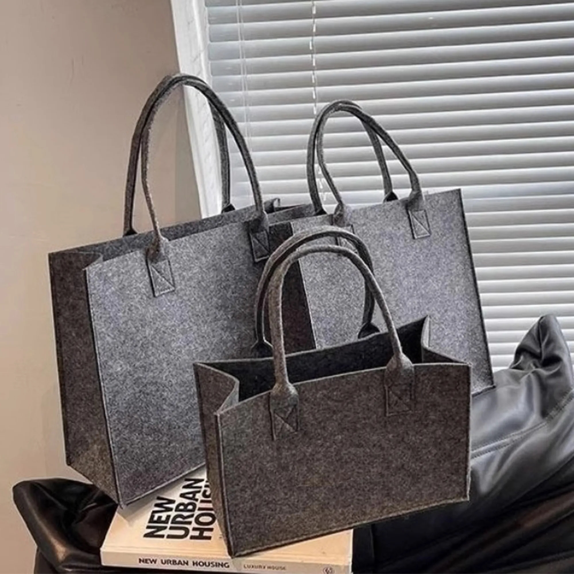 Large Capacity Felt Tote Bag 9